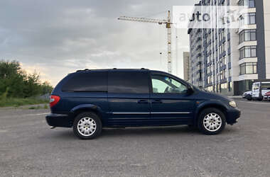 Позашляховик / Кросовер Chrysler Grand Voyager 2003 в Луцьку