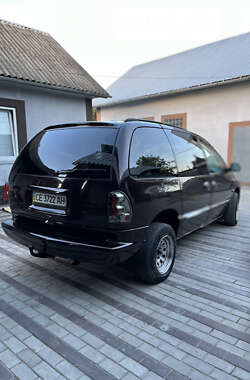 Седан Chrysler Grand Voyager 1999 в Черновцах