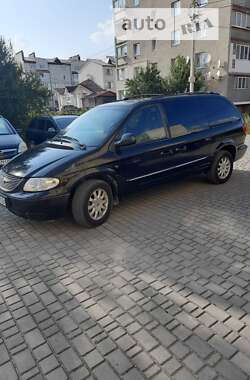 Минивэн Chrysler Grand Voyager 2002 в Шумске