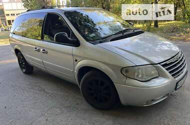 Минивэн Chrysler Grand Voyager 2005 в Киеве