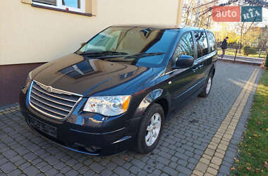 Мінівен Chrysler Grand Voyager 2008 в Жовкві