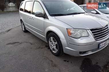 Седан Chrysler Grand Voyager 2008 в 