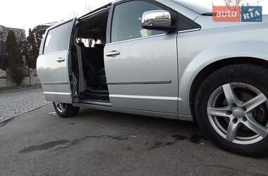Седан Chrysler Grand Voyager 2008 в 