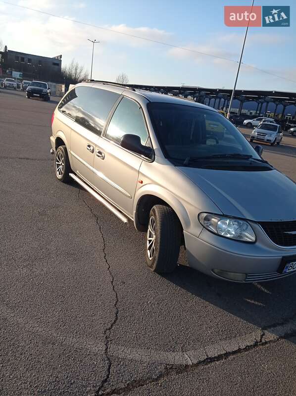 Мінівен Chrysler Grand Voyager 2001 в Львові