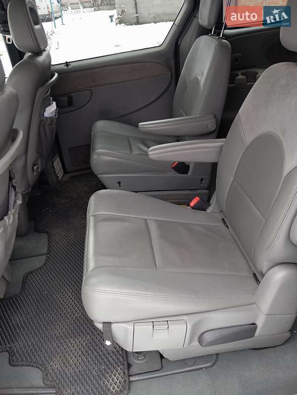 Мінівен Chrysler Grand Voyager 2005 в Знам'янці фото 7 Мінівен Chrysler Grand Voyager 2005 в Знам'янці