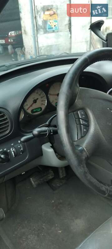 Минивэн Chrysler Grand Voyager 2005 в Черновцах