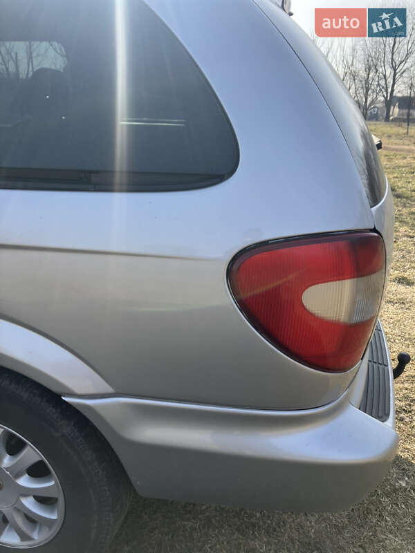 Минивэн Chrysler Grand Voyager 2001 в Львове
