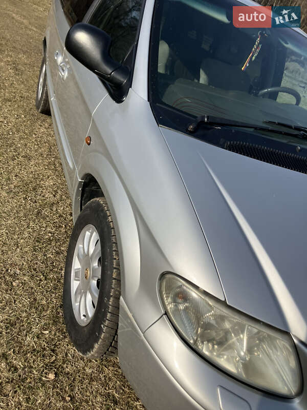 Минивэн Chrysler Grand Voyager 2001 в Львове