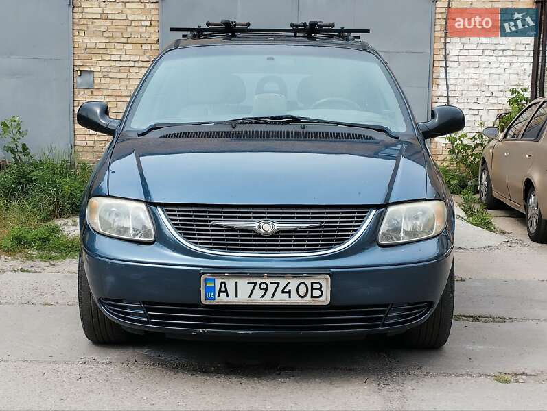 Мінівен Chrysler Grand Voyager 2001 в Києві