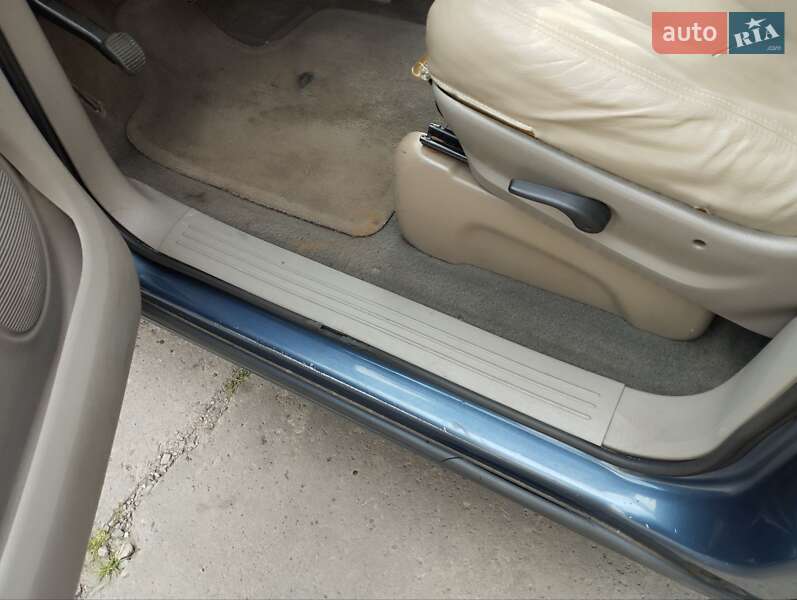 Мінівен Chrysler Grand Voyager 2001 в Києві