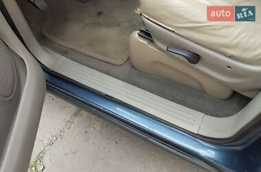 Минивэн Chrysler Grand Voyager 2001 в 