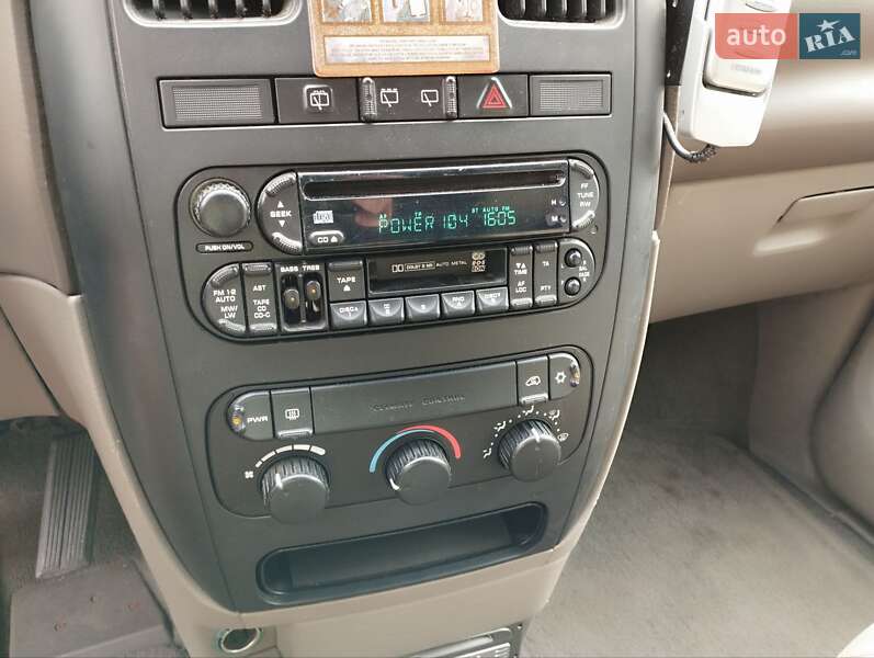 Мінівен Chrysler Grand Voyager 2001 в Києві
