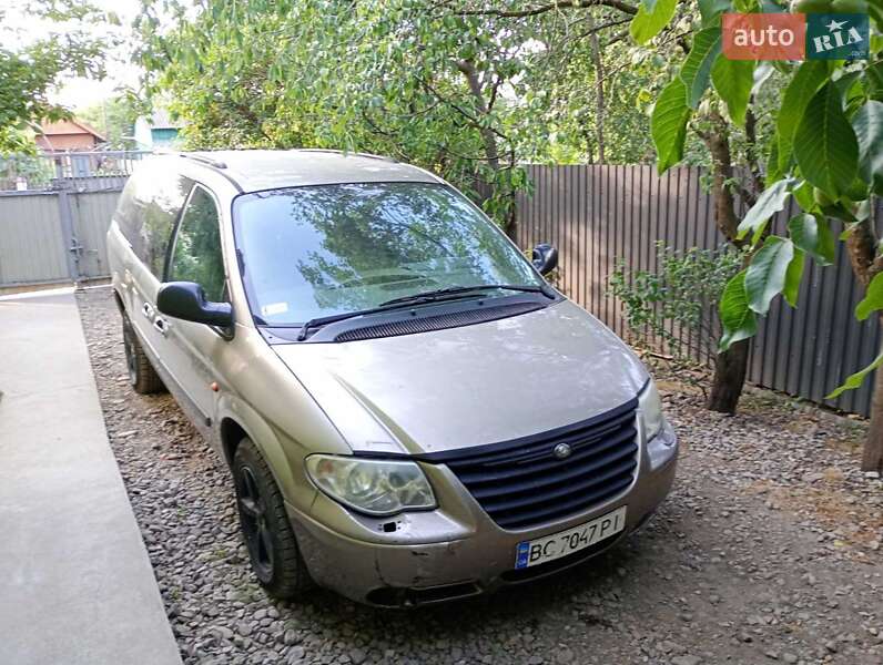 Хэтчбек Chrysler Grand Voyager 2004 в Ивано-Франковске