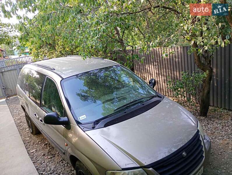 Хэтчбек Chrysler Grand Voyager 2004 в Ивано-Франковске