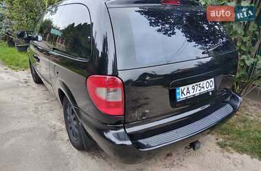 Минивэн Chrysler Grand Voyager 2003 в 
