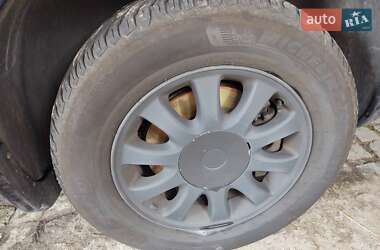 Минивэн Chrysler Grand Voyager 2003 в 