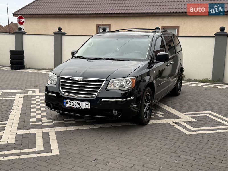 Минивэн Chrysler Grand Voyager 2010 в Мукачево фото 4 Минивэн Chrysler Grand Voyager 2010 в Мукачево