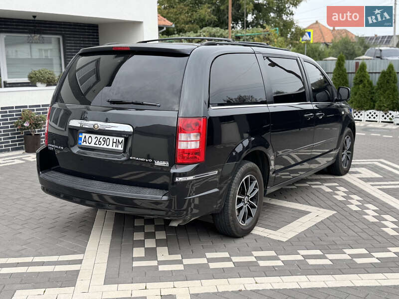 Минивэн Chrysler Grand Voyager 2010 в Мукачево фото 10 Минивэн Chrysler Grand Voyager 2010 в Мукачево
