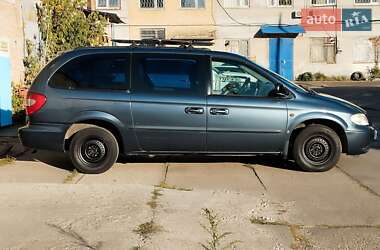 Минивэн Chrysler Grand Voyager 2001 в 