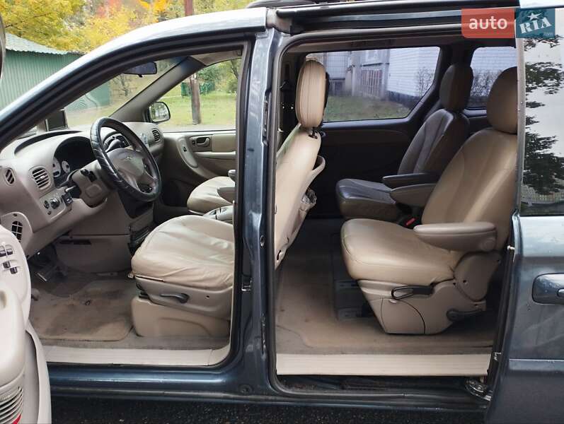 Минивэн Chrysler Grand Voyager 2001 в Киеве фото 14 Минивэн Chrysler Grand Voyager 2001 в Киеве