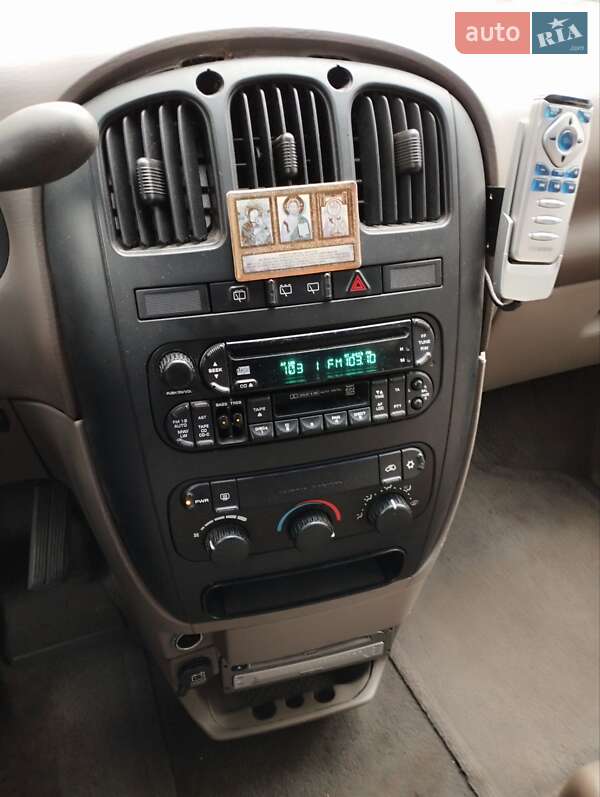 Минивэн Chrysler Grand Voyager 2001 в Киеве фото 38 Минивэн Chrysler Grand Voyager 2001 в Киеве