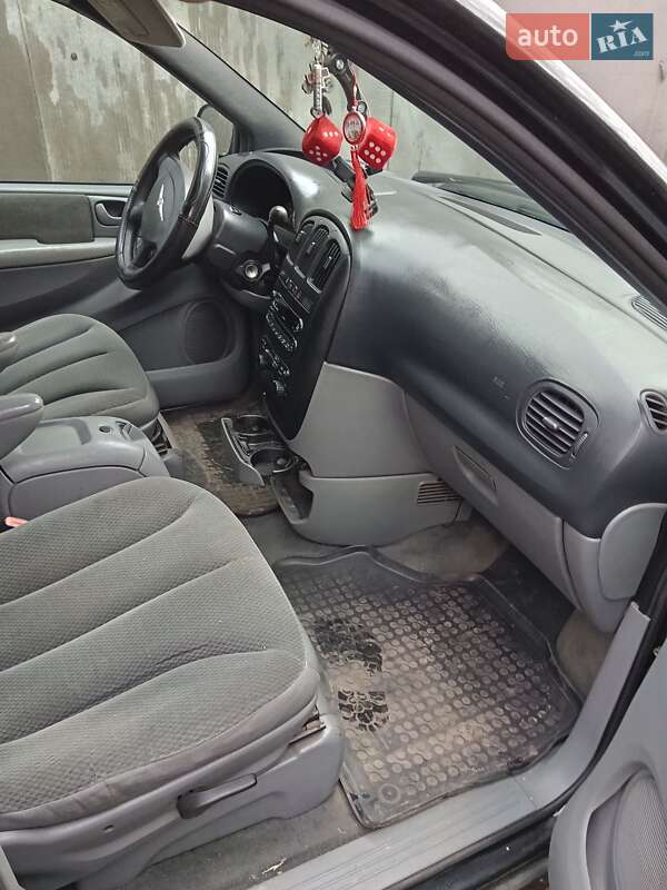 Минивэн Chrysler Grand Voyager 2006 в Люботине фото 6 Минивэн Chrysler Grand Voyager 2006 в Люботине