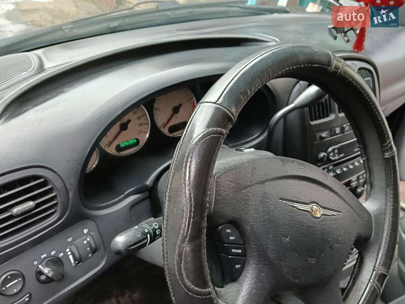 Минивэн Chrysler Grand Voyager 2006 в Люботине фото 11 Минивэн Chrysler Grand Voyager 2006 в Люботине