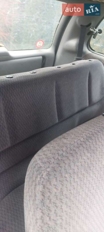 Мінівен Chrysler Grand Voyager 2000 в Локачах