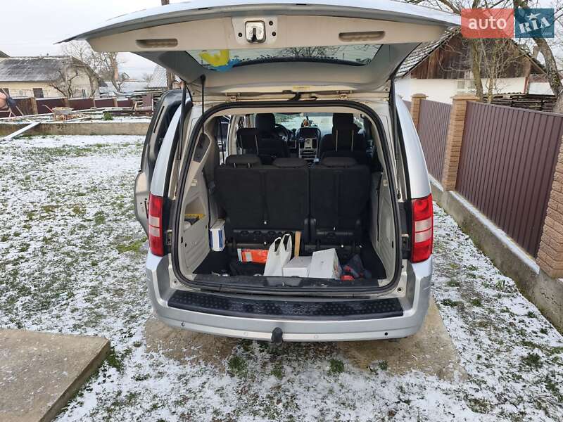 Мінівен Chrysler Grand Voyager 2008 в Івано-Франківську