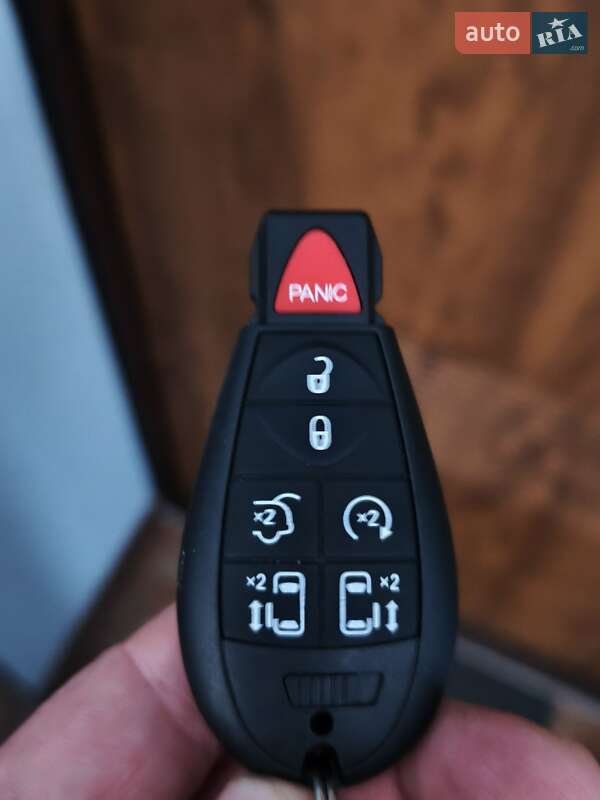 Мінівен Chrysler Grand Voyager 2008 в Івано-Франківську