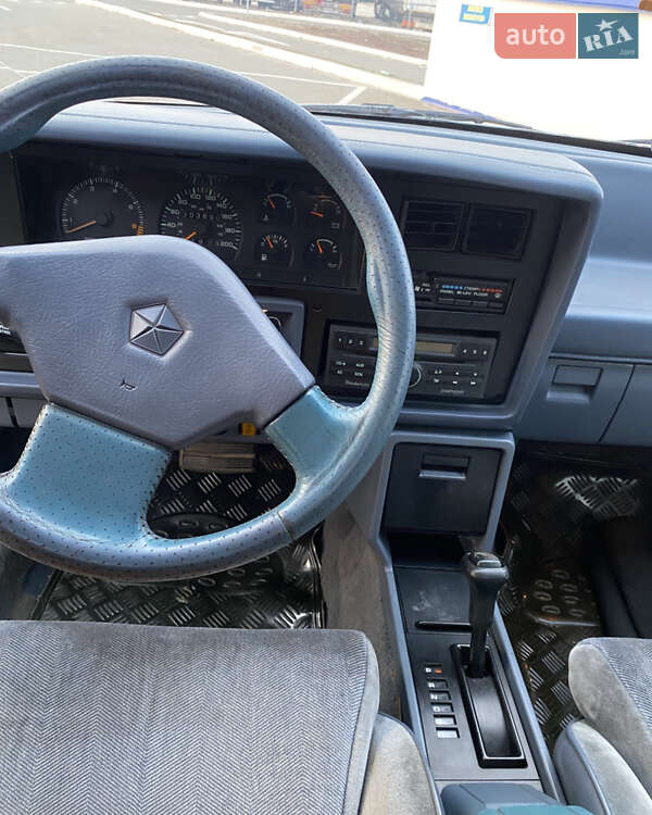 Лифтбек Chrysler LE Baron 1991 в Киеве