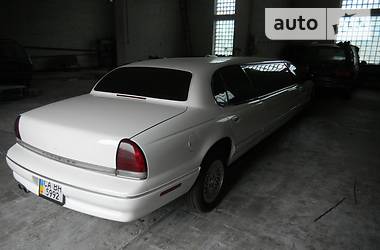 Лимузин Chrysler LHS 1996 в Умани