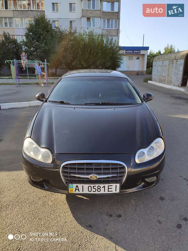 Седан Chrysler LHS 2001 в Києві