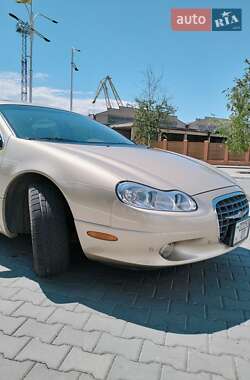 Седан Chrysler LHS 2001 в 