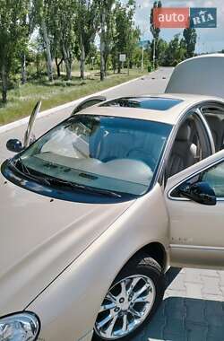 Седан Chrysler LHS 2001 в 