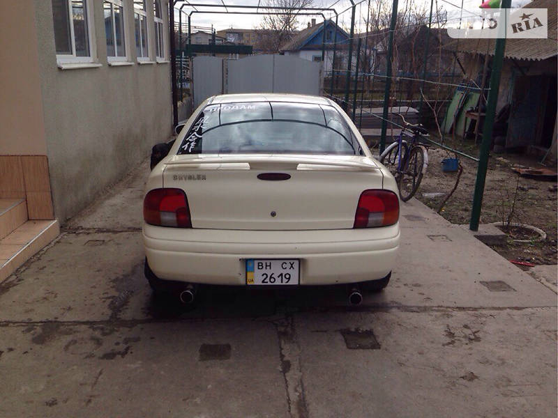 Chrysler Neon 1995 года