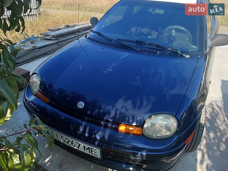 Chrysler Neon, photos from the listing