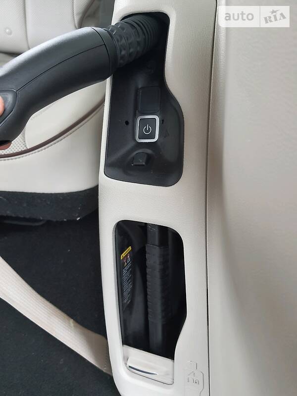 Мінівен Chrysler Pacifica 2016 в Києві фото 32 Мінівен Chrysler Pacifica 2016 в Києві