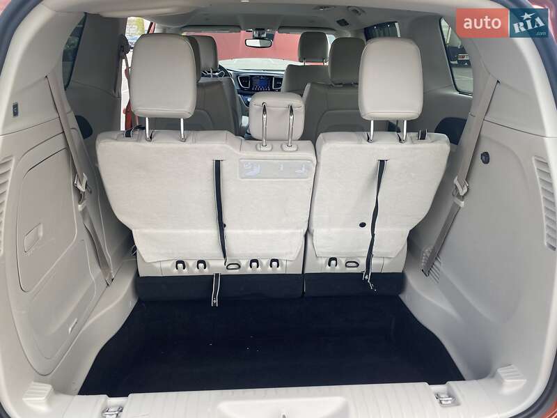 Минивэн Chrysler Pacifica 2018 в Киеве