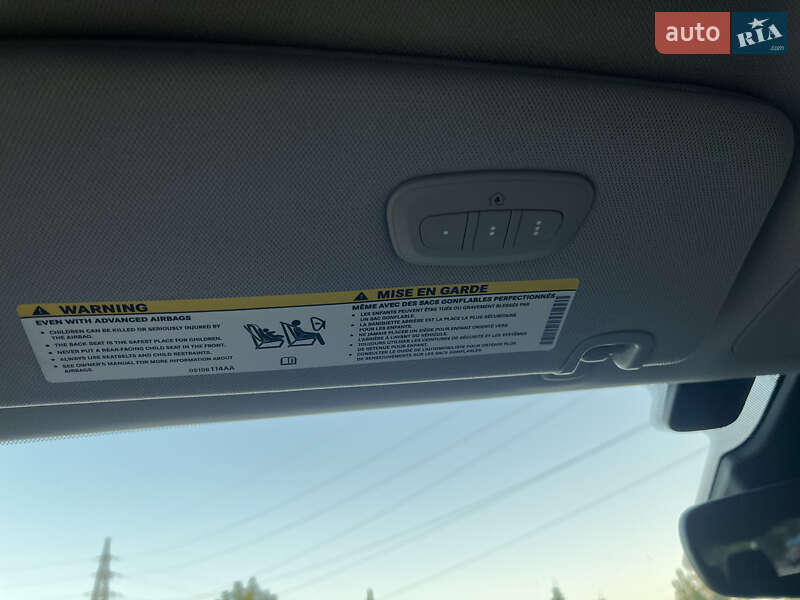 Минивэн Chrysler Pacifica 2021 в Вишневом фото 30 Минивэн Chrysler Pacifica 2021 в Вишневом