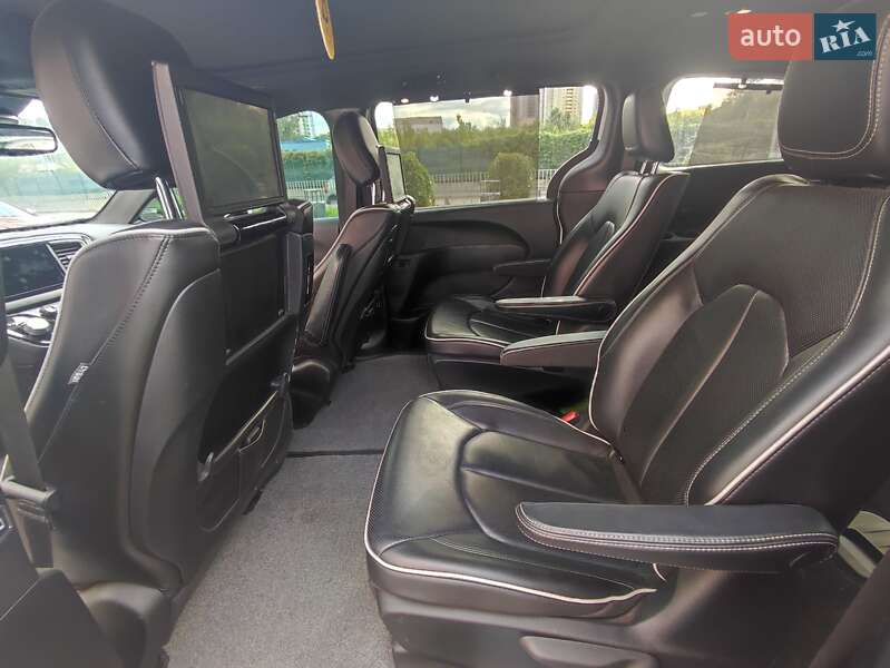 Минивэн Chrysler Pacifica 2019 в Днепре