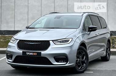 Chrysler Pacifica Limited  2021