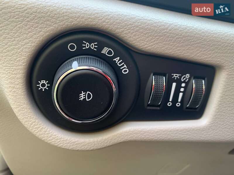 Минивэн Chrysler Pacifica 2019 в Трускавце