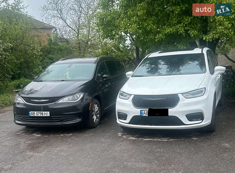 Мінівен Chrysler Pacifica 2016 в Вінниці