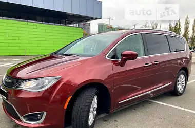 Chrysler Pacifica 2018