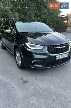 Минивэн Chrysler Pacifica 2021 в Виннице