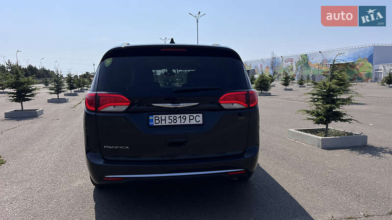 Минивэн Chrysler Pacifica 2017 в Одессе фото 4 Минивэн Chrysler Pacifica 2017 в Одессе