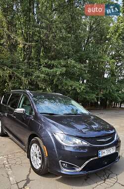 Chrysler Pacifica 2019