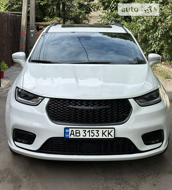 Минивэн Chrysler Pacifica 2021 в Виннице