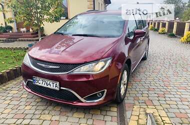 Минивэн Chrysler Pacifica 2019 в Трускавце